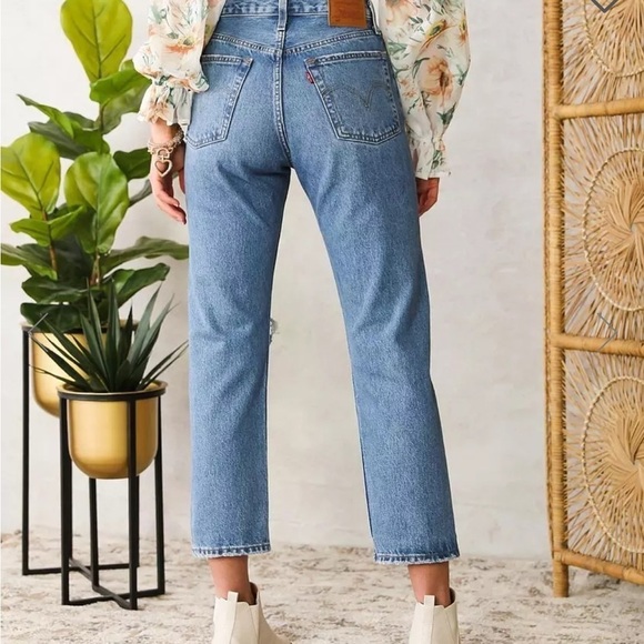 NWT Levi’s 501 High Rise Original Cropped Jeans In Athens Slide - Picture 4 of 11